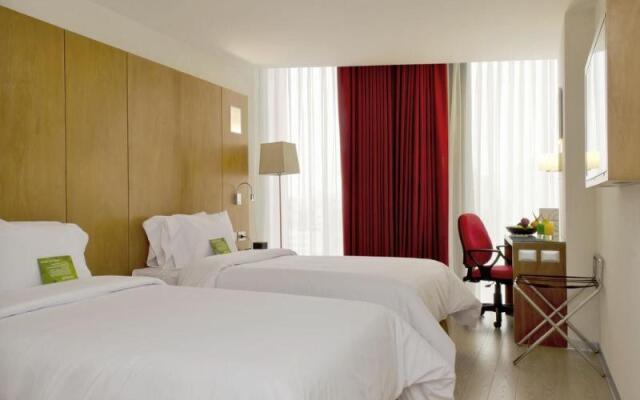 Ramada Encore Lima San Isidro