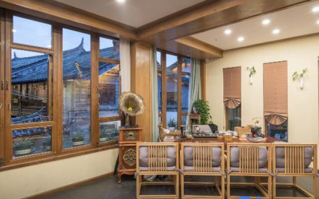 Country of Clouds Cloud end Brookside view Designer Meisu