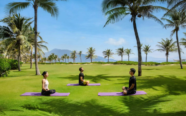 Melia Vinpearl Cam Ranh Beach Resort