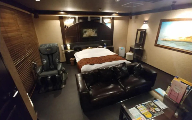 Hotel Allure (Adult Only)