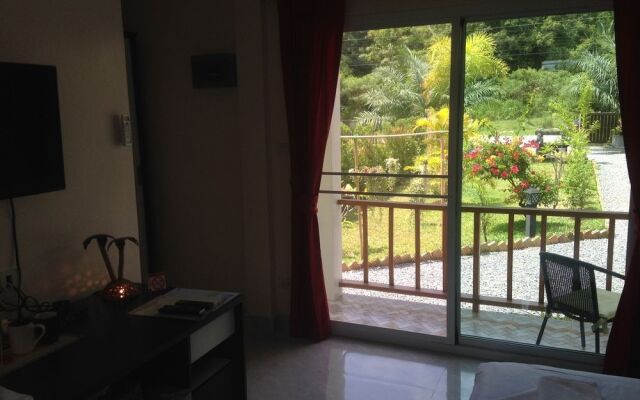 Bed & Breakfast To-Co