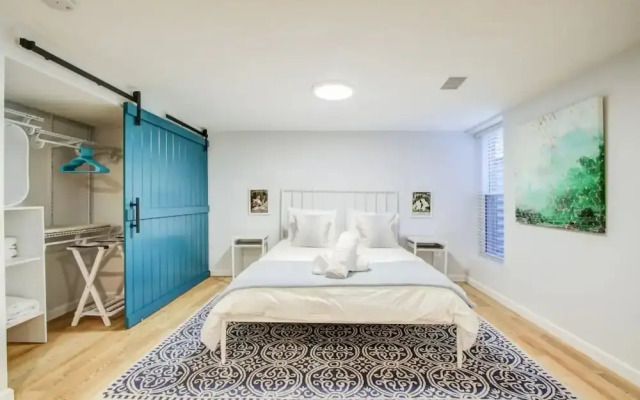 Private Studio in Serene DC Neighborhood