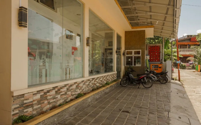 RedDoorz near Jembatan Siti Nurbaya Padang