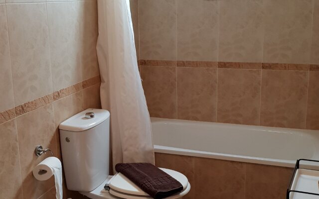 La Cinuelica R14, 1st flr apmt comm pool L126