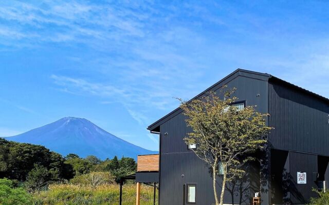 SILVER SPRAY Yamanakako