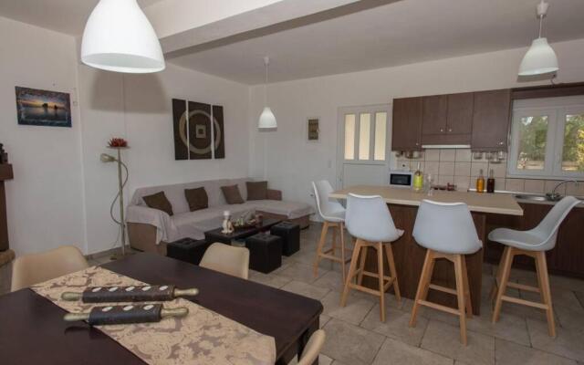 Afratias - private house at the beach