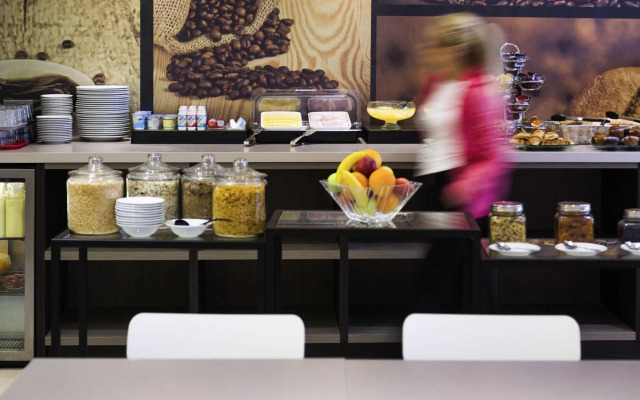 Heeton Concept Hotel Kensington