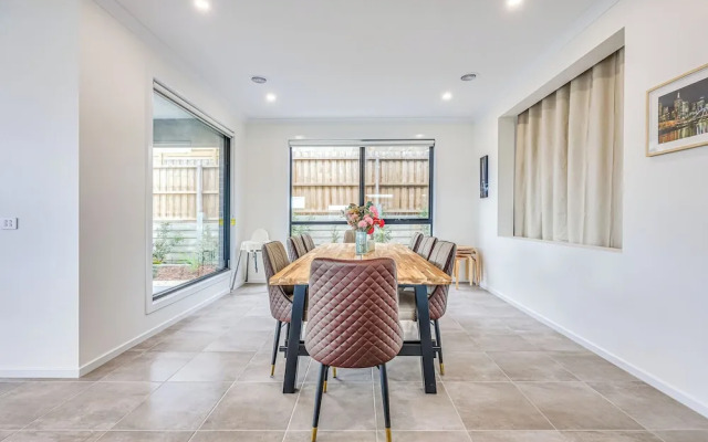 StayAU 5BR Family Getaway GreaterGeelong in Duneed