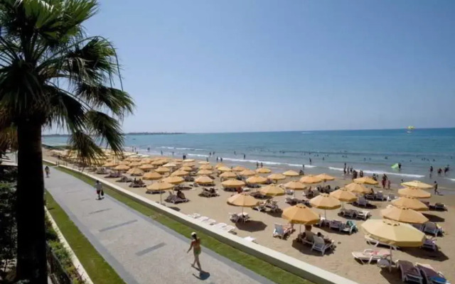 Sunrise Queen Luxury Resort & Spa