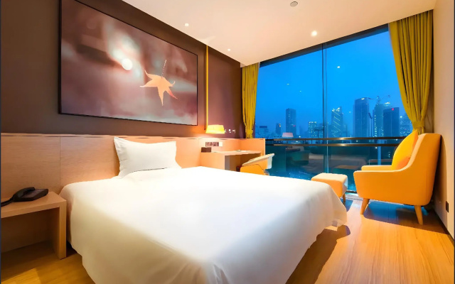 Iu Hotels Meishan Sansuci Statue Square Wanjing Dream City – Guest Rooms – Meishan