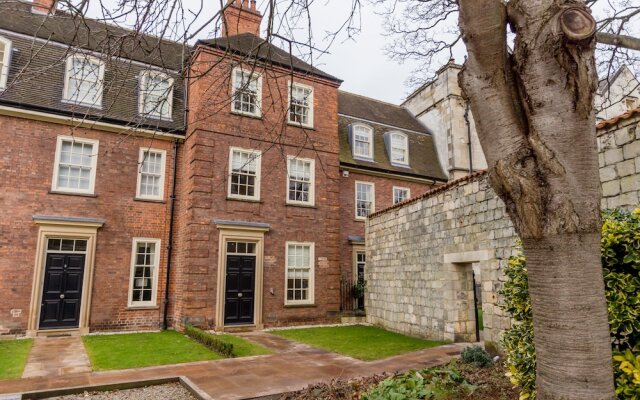 Minster Townhouse by York Minster