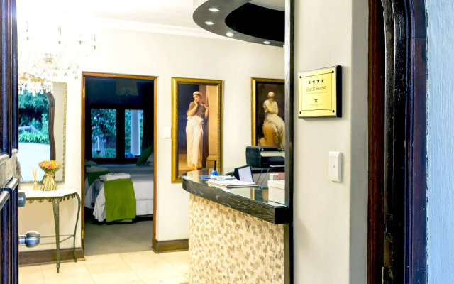 OR Tambo Guest House