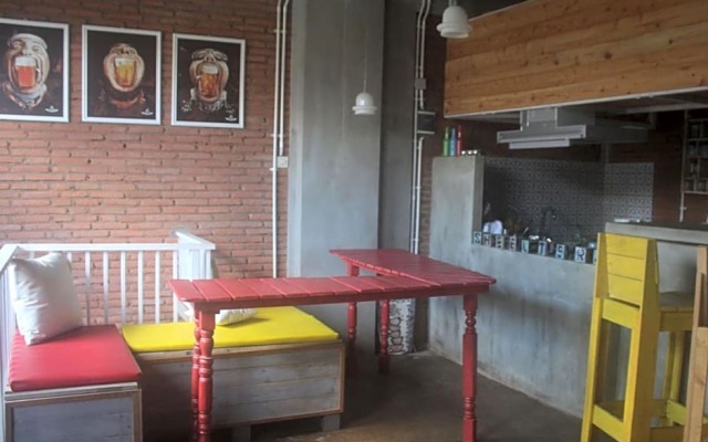 Shelter Hostel Malang