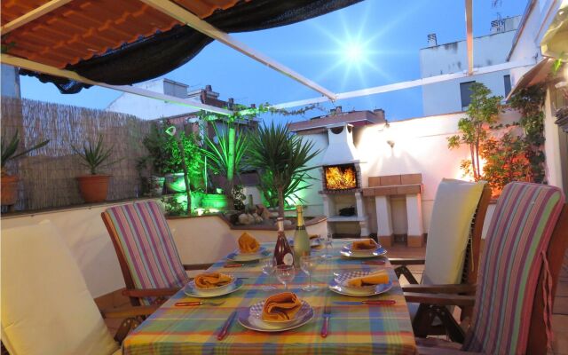 Attic Terrace BBQ, Airport-Barcelona, cerca Playas Castelldefels