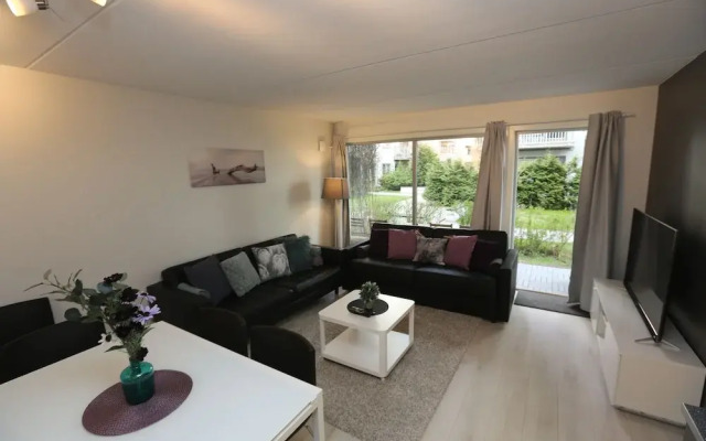 Sentral 3 roms top leilighet med gratis parkering