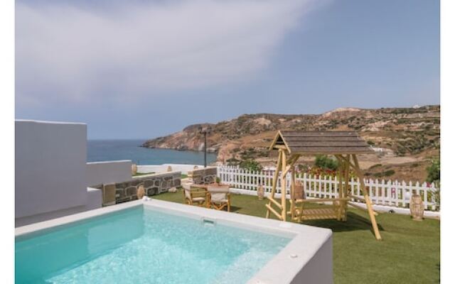 Avgerinos Deluxe Rooms