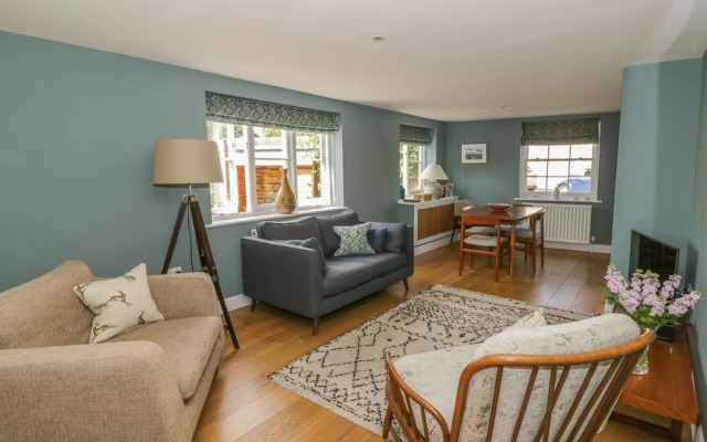 Mulberry Cottage