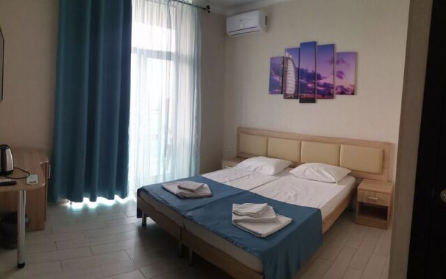 Корона Пэлас