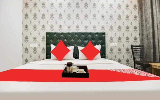 POP 70106 Hotel City Stay
