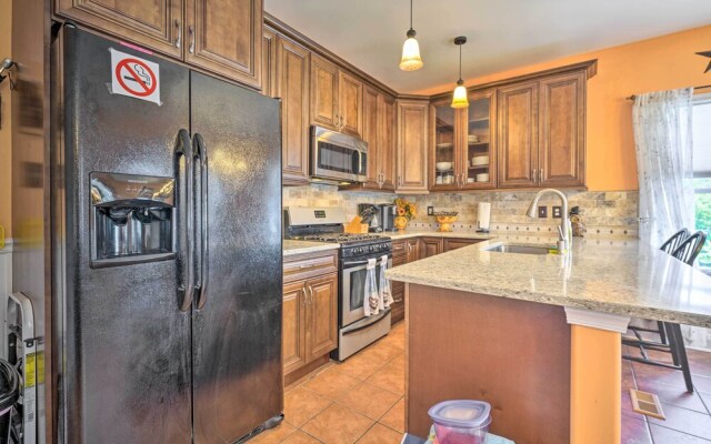 Breezy Wildwood Condo ~ 2 Blocks to Beach!