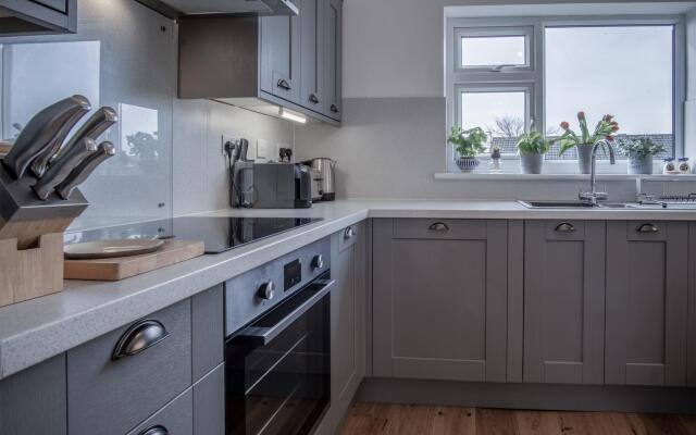 Town Heights - 3 Bedroom Holiday Home - Tenby