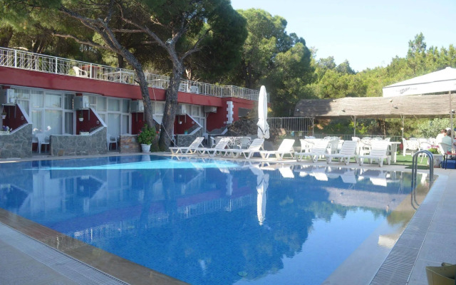 Tunç Otel - Ayvalık