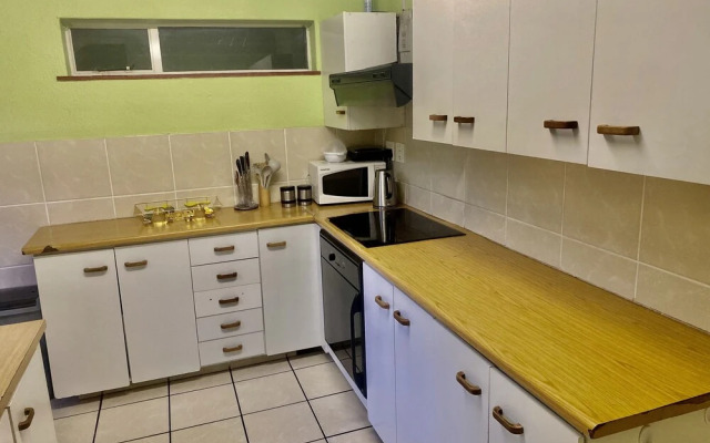 Beautiful Apartment in Century City