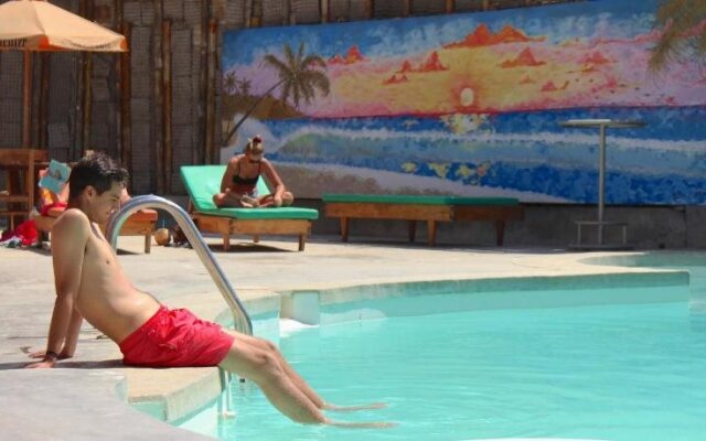 Palosanto Backpackers