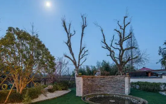 Mogan Mountain · Suzhou Style Garden Hostel