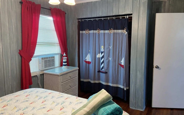 Holiday Court 16 - Beacon