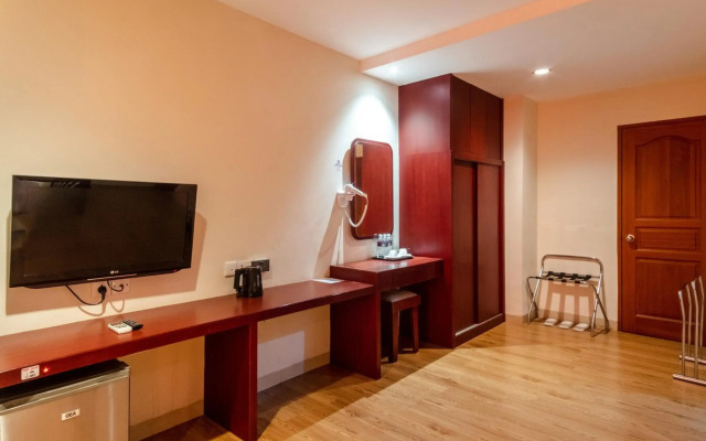 Lovina Inn Nagoya Batam