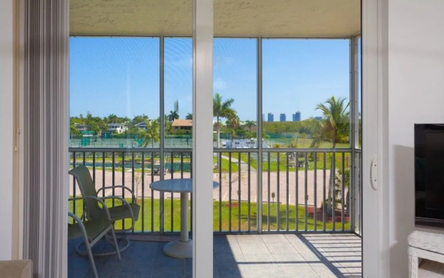Bonita Beach & Tennis 5303