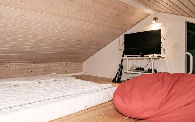 14 Person Holiday Home in Hojslev