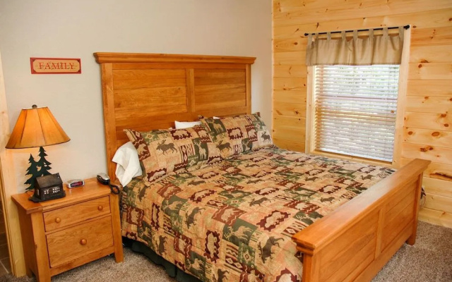 Brookstone Lodge - 6 Br Cabin