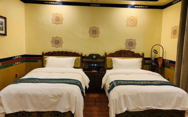 Lubhum Tsang Boutique Hotel