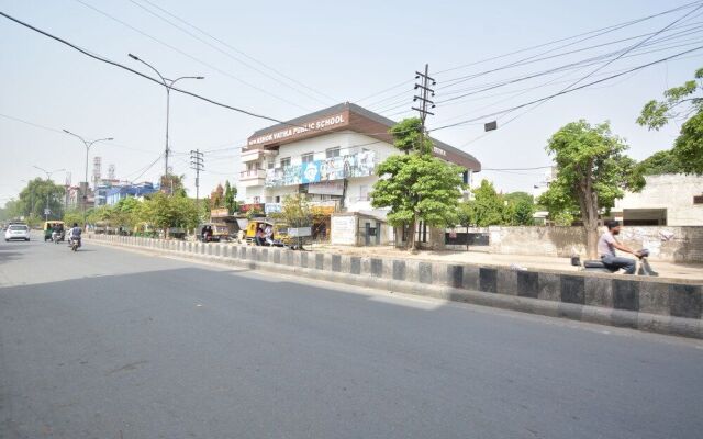 Capital O 43988 Makhan Residency