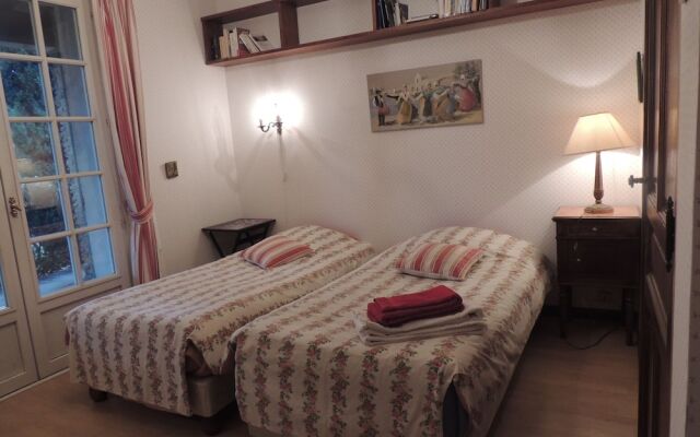 Villa Sainte-Garde B&B