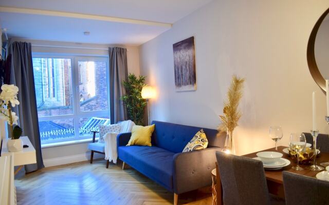 Modern 2 Bedroom Dublin Apartment with Balcony