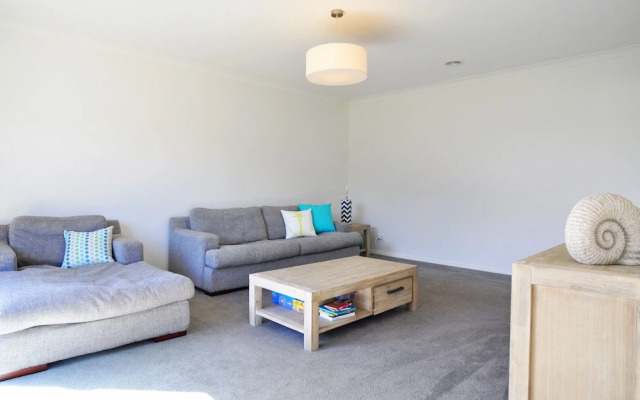 Plovers Rest - Surf Side - Free Wifi