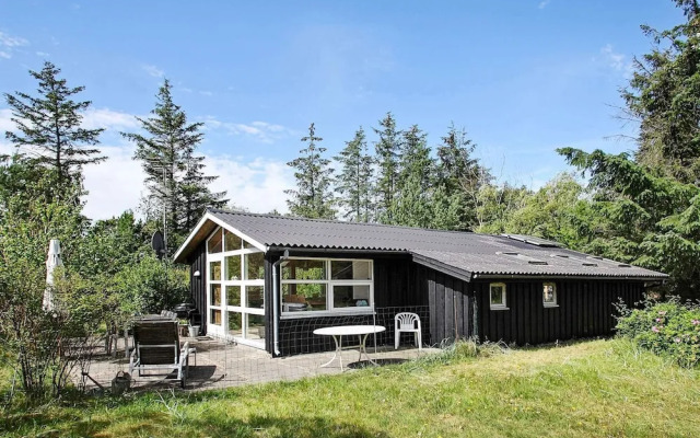 Tranquil Holiday Home in Jerup near Sea
