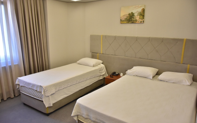 Gold City Hotel