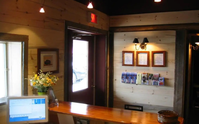 Auberge De La Miscoutine