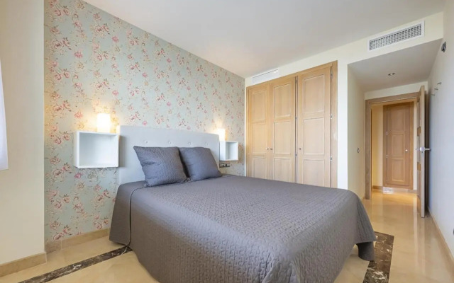 2218-Duplex first line beach with sea view