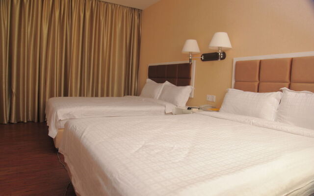 Champs Elysees Hotel