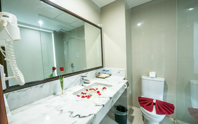 Ohana Phnom Penh Palace Hotel