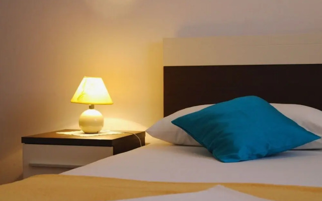 Lina - 30m From the Beach - A4