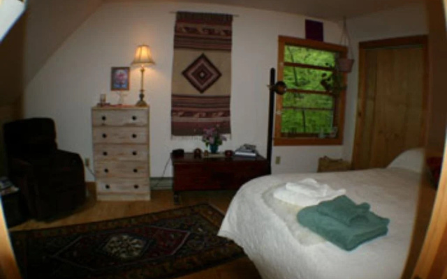 A Comfort Woods Guesthouse