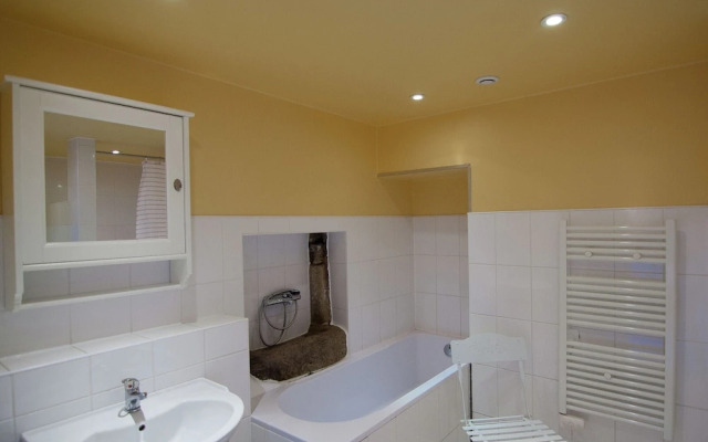 Spacious Gite With Large Terrace