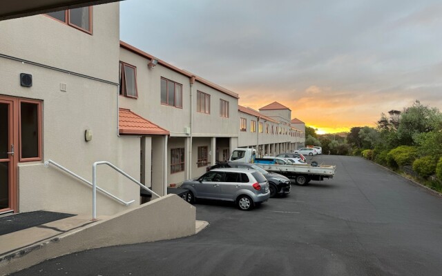 Albany Executive Motor Inn