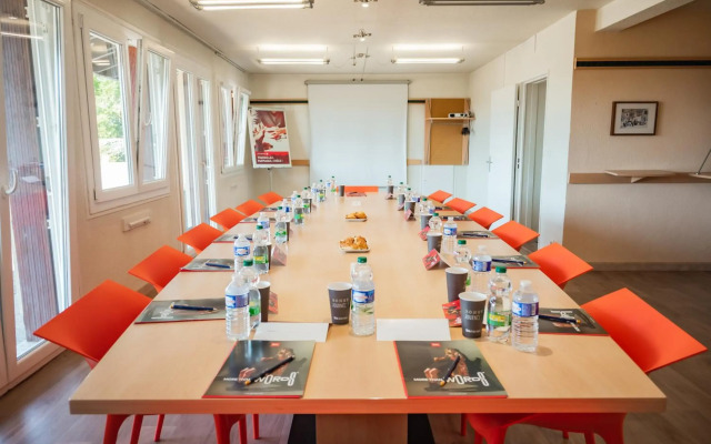 ibis Colmar Est